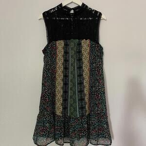 Bohemian Floral Lace Dress Missing Button